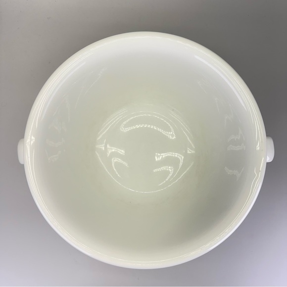 H & C Chodau Czechoslovakia White Soup Tureen with Handles - Picture 9 of 12